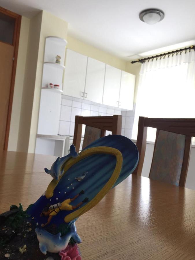 Apartmani Ana Malinska Extérieur photo