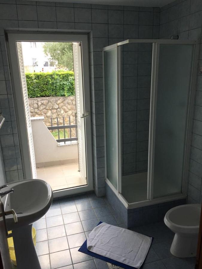Apartmani Ana Malinska Extérieur photo