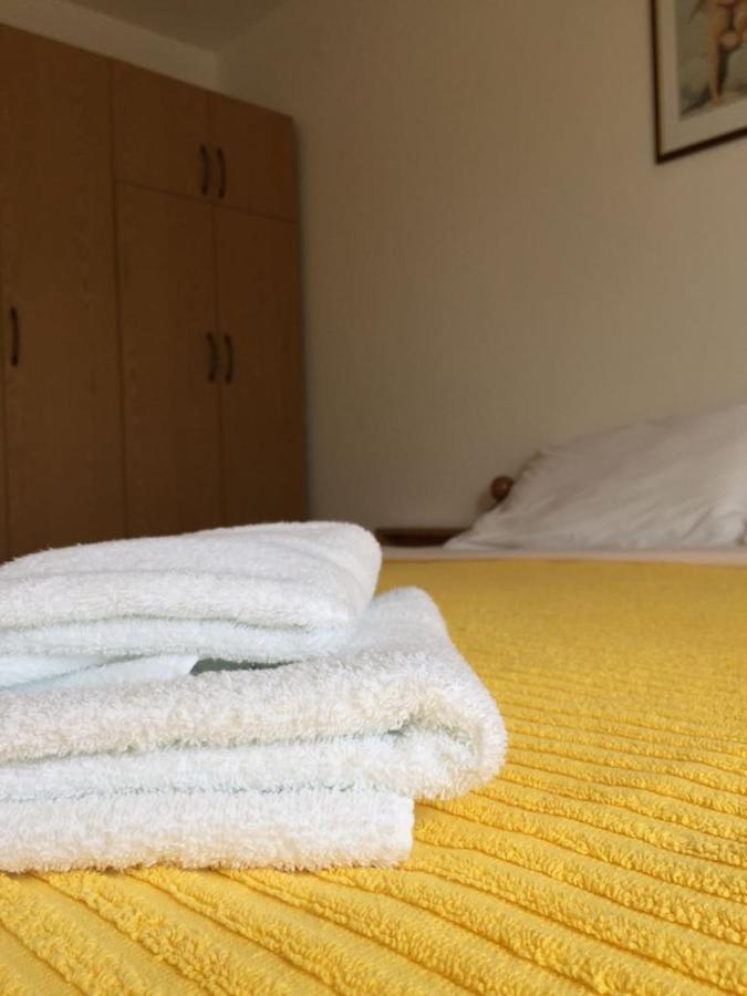 Apartmani Ana Malinska Extérieur photo