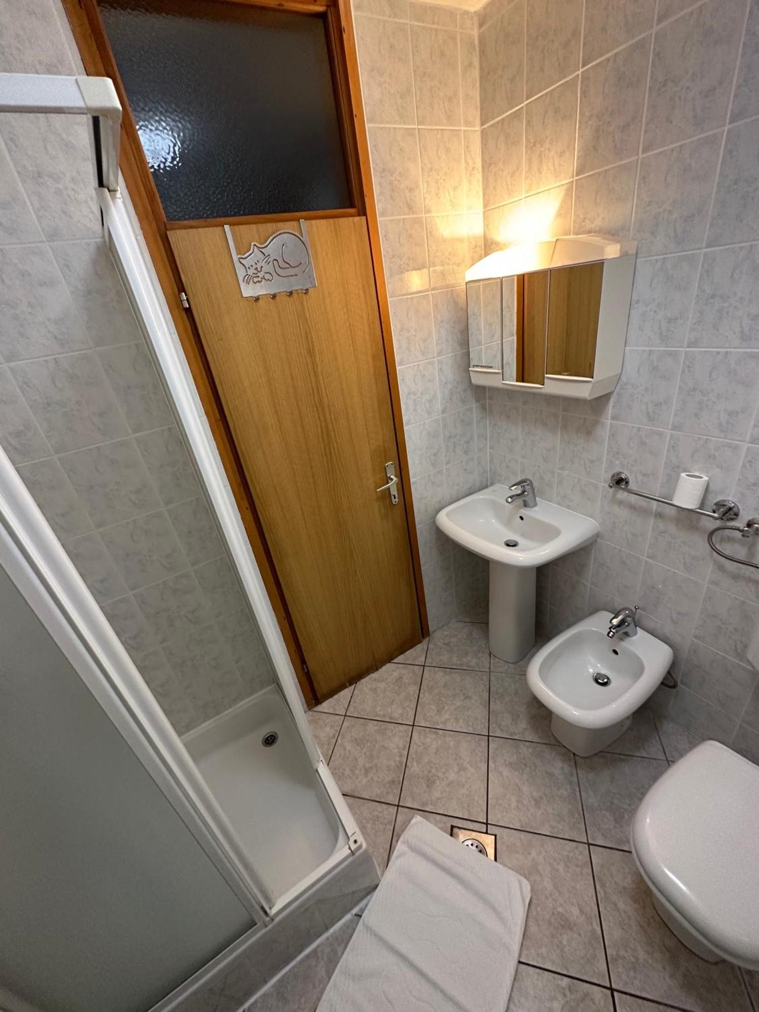 Apartmani Ana Malinska Extérieur photo